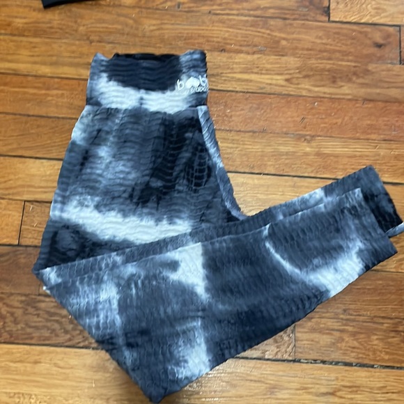 Booty by Brabants Grey Black and White tie dye leggings OSFM - Picture 1 of 2